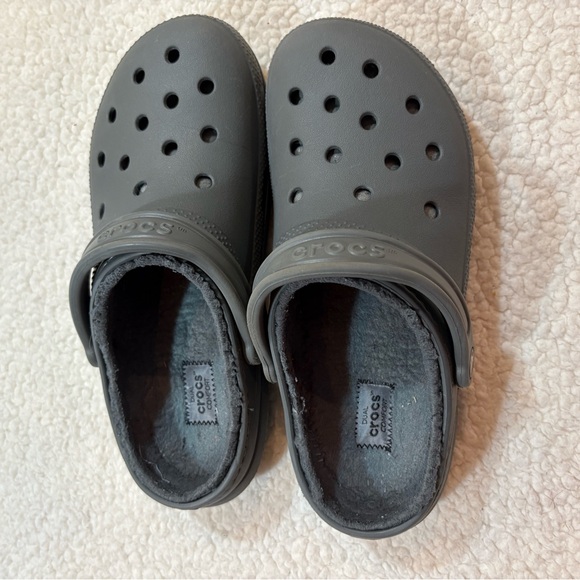 CROCS Gray Slippers with Ventilation and Textured Footbed - Picture 2 of 7
